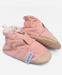 מגפונים ורוד בהיר