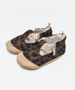 Alternative view of טי-סטרפ מנומר זית